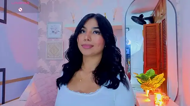 CharlotteGraay online show from 6, 4, 2026