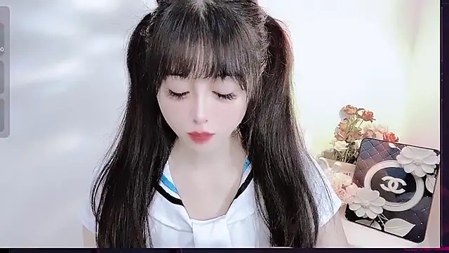 LiLiLily online show from 25, 9, 2025