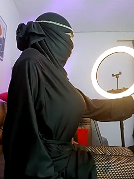 azahara faraah online show from 1, 11, 2025