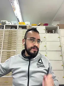 Snapshot of leonardohot1987 chatting on 17, 1, 2025 leonardohot1987 online show from 17, 1, 2025