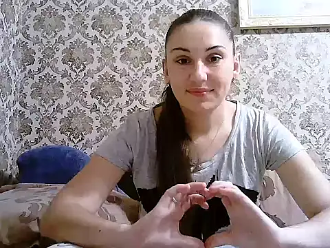 Snapshot of Yuliia30 chatting on 18, 10, 2025 Yuliia30 online show from 18, 10, 2025