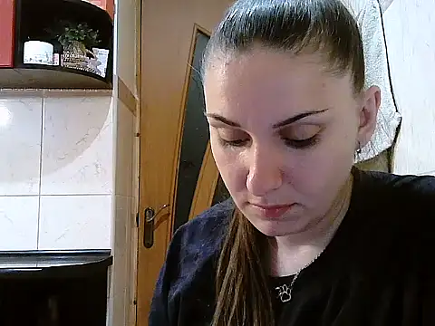 Snapshot of Yuliia30 chatting on 17, 6, 2026 Yuliia30 online show from 17, 6, 2026
