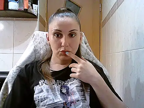 Snapshot of Yuliia30 chatting on 8, 7, 2026 Yuliia30 online show from 8, 7, 2026
