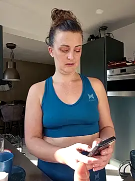 cumtomama online show from 29, 9, 2025