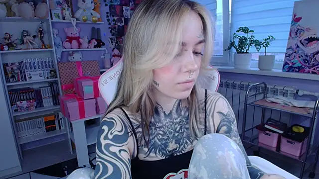 Catharsisi online show from 8, 11, 2025