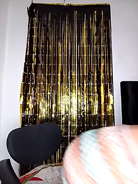 CarolinePolsen online show from 3, 12, 2025