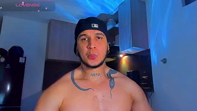 Snapshot of austinoficial chatting on 2, 5, 2026 austinoficial online show from 2, 5, 2026