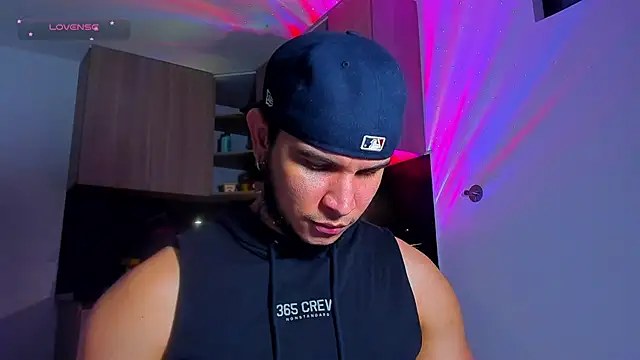 Snapshot of austinoficial chatting on 9, 5, 2026 austinoficial online show from 9, 5, 2026