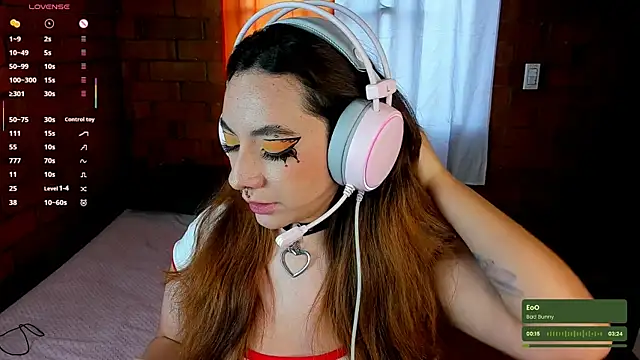 Snapshot of Annycolin_ chatting on 3, 3, 2025 Annycolin online show from 3, 3, 2025