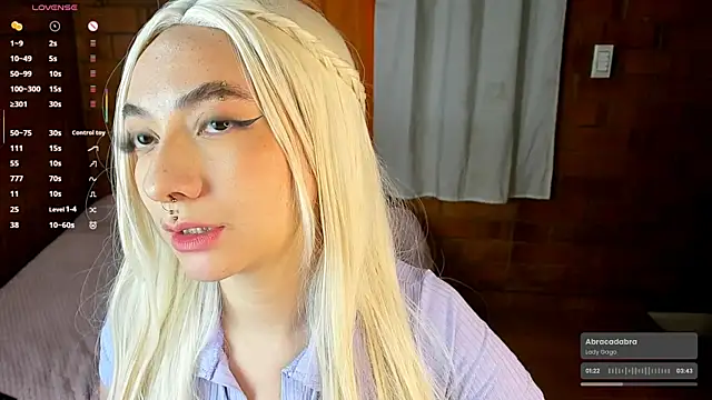 Snapshot of Annycolin_ chatting on 8, 3, 2025 Annycolin online show from 8, 3, 2025