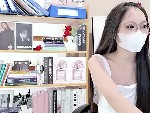 Snapshot of Lush-Office chatting on 7, 2, 2026 Lush-Office online show from 7, 2, 2026