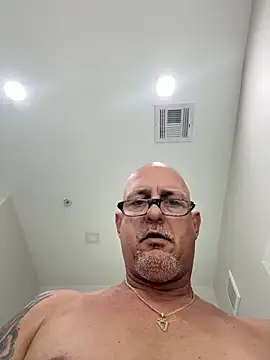 Snapshot of carlospingalinda chatting on 9, 2, 2025 carlospingalinda online show from 9, 2, 2025