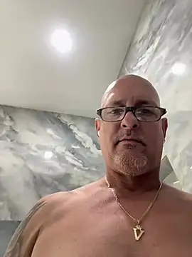 Snapshot of carlospingalinda chatting on 22, 3, 2025 carlospingalinda online show from 22, 3, 2025