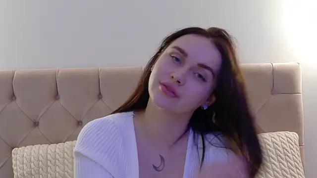 Snapshot of Lilliana_Moon chatting on 19, 1, 2025 Lilliana Moon online show from 19, 1, 2025