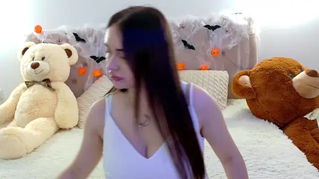 Snapshot of Lilliana_Moon chatting on 13, 11, 2025 Lilliana Moon online show from 13, 11, 2025