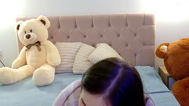 Lilliana Moon online show from 4, 3, 2026