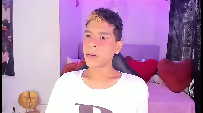 Ethan Boyy online show from 18, 2, 2025