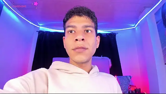 Snapshot of Ethan_Boyy chatting on 2, 5, 2026 Ethan Boyy online show from 2, 5, 2026