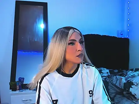 Georgina Giio online show from 4, 10, 2025