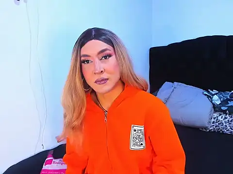 Georgina Giio online show from 26, 10, 2025