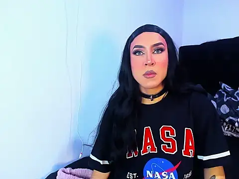 Georgina Giio online show from 5, 11, 2025