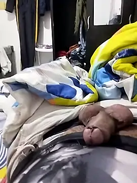 Snapshot of andresgutyfey chatting on 25, 11, 2025 andresgutyfey online show from 25, 11, 2025