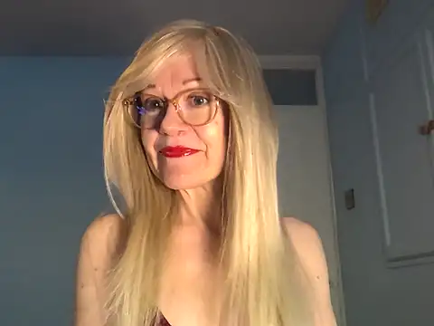 petina online show from 11, 9, 2025