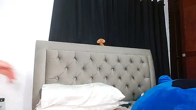 sweethoneytsx online show from 28, 9, 2025