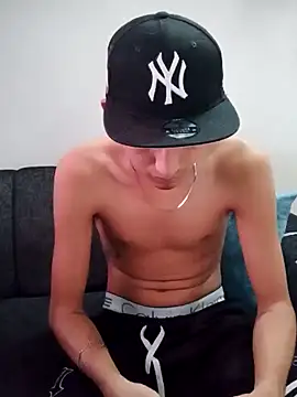 Snapshot of Latinos_2001 chatting on 20, 1, 2025 Latinos 2001 online show from 20, 1, 2025