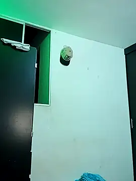 Snapshot of Latinos_2001 chatting on 25, 1, 2025 Latinos 2001 online show from 25, 1, 2025