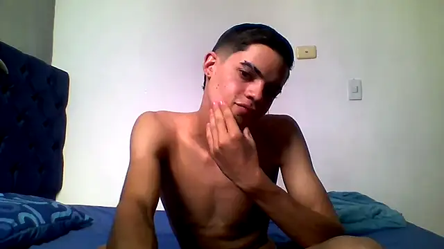 Latinos 2001 online show from 15, 6, 2026