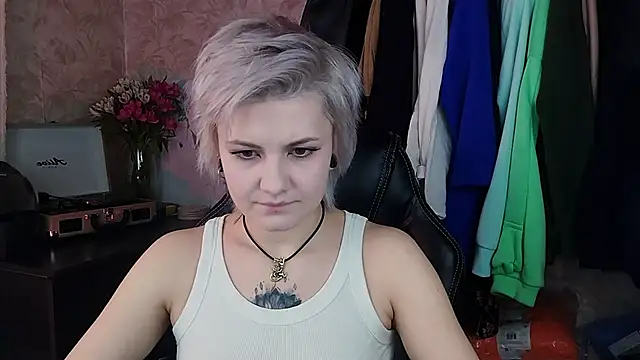 Snapshot of EvaBrownie chatting on 12, 2, 2025 EvaBrownie online show from 12, 2, 2025