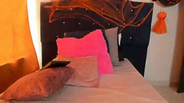 thamara226 online show from 18, 10, 2025