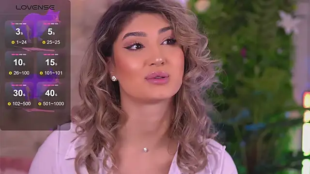 SarahPeach8 online show from 28, 1, 2025