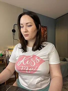 Kiss My Body online show from 18, 11, 2025