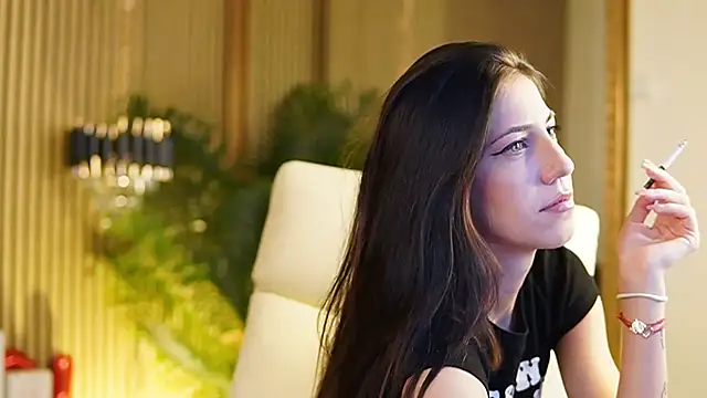 Snapshot of KeylaBlair chatting on 15, 3, 2025 KeylaBlair online show from 15, 3, 2025