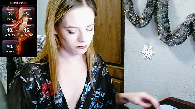 LauraBlan online show from 7, 1, 2025