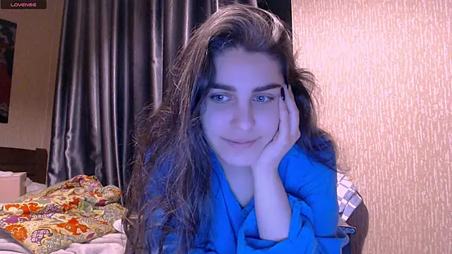 Snapshot of _Roselina_ chatting on 18, 2, 2025 Roselina online show from 18, 2, 2025