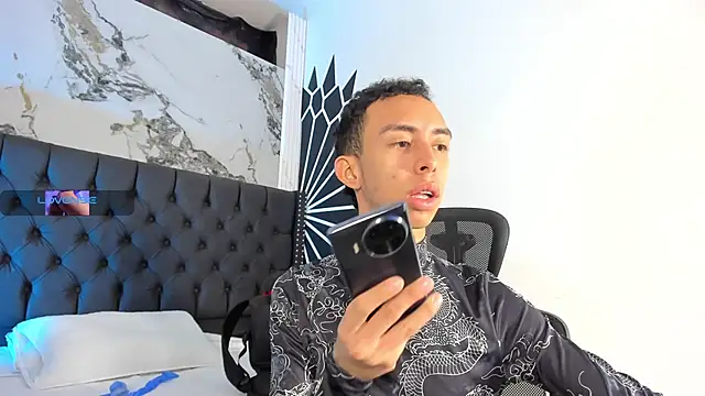 Snapshot of EthaanCox chatting on 30, 4, 2026 EthaanCox online show from 30, 4, 2026