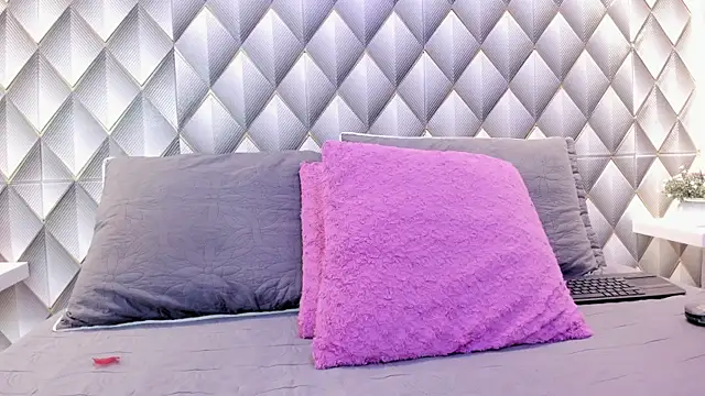 Christal Golden online show from 27, 2, 2025