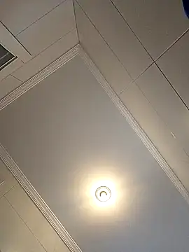 Santanacumxplod online show from 11, 2, 2025