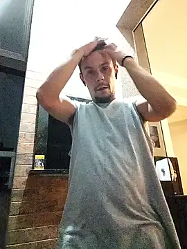 Santanacumxplod online show from 4, 10, 2025