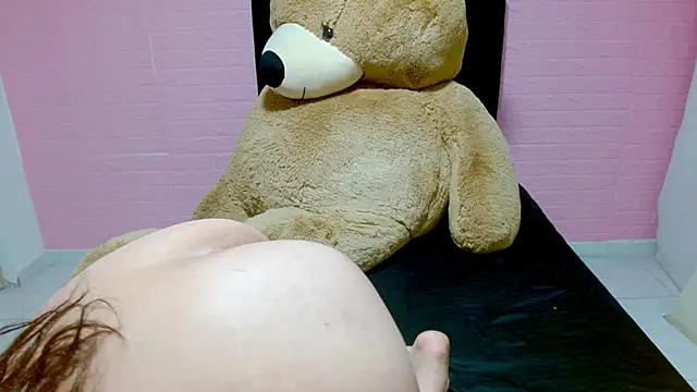 DULCE1609 online show from 5, 2, 2025