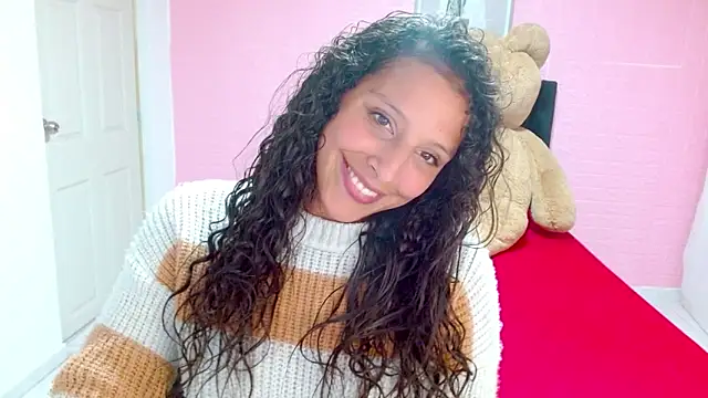 DULCE1609 online show from 5, 3, 2025