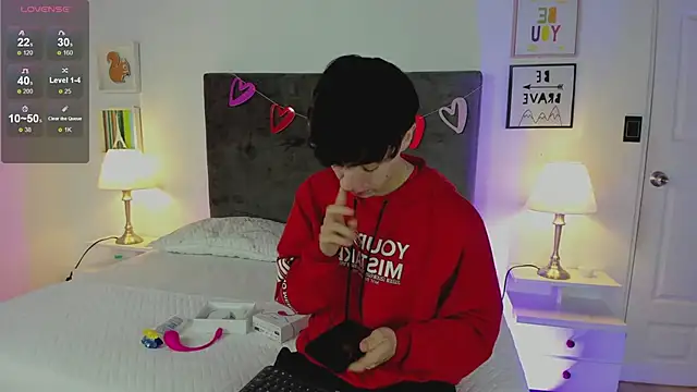 ethan and ava online show from 28, 2, 2025