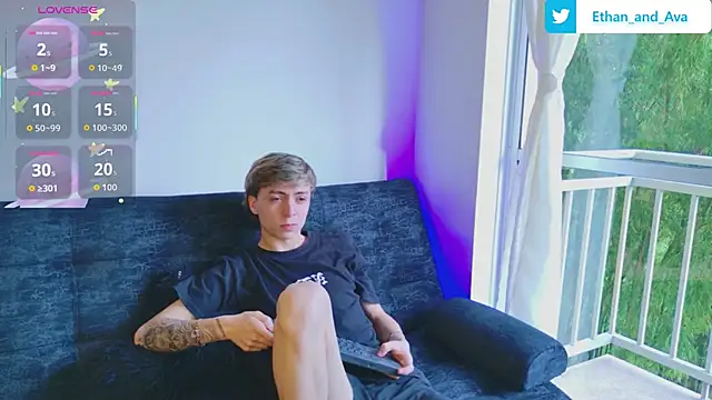 ethan and ava online show from 8, 10, 2025