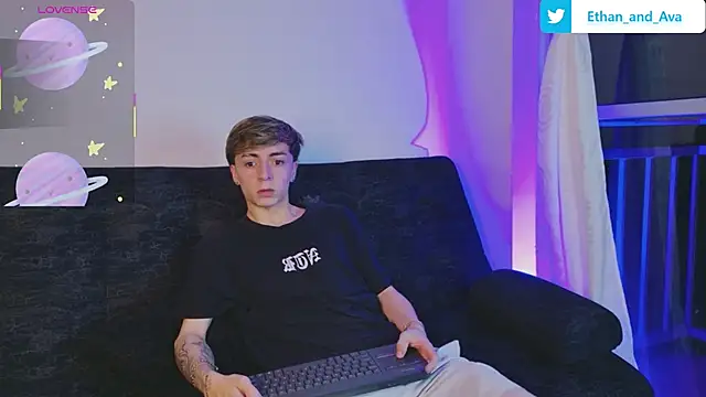 ethan and ava online show from 8, 11, 2025