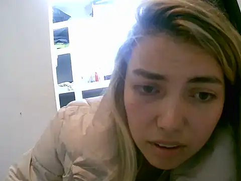 VittoriaTaylor online show from 20, 4, 2026