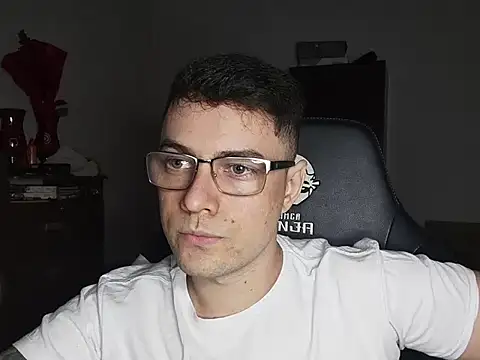 Dyllan   online show from 20, 10, 2025