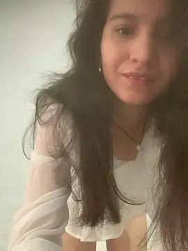 Bella still online show from 12, 3, 2025